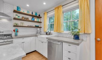 436 Pinewood St, Ann Arbor, MI 48103