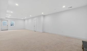 8905 HEMPSTEAD Ave, Bethesda, MD 20817