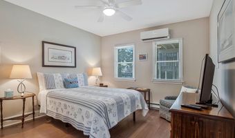 320 CHESTER Ave, Annapolis, MD 21403