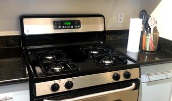 1021 N GARFIELD St 118, Arlington, VA 22201