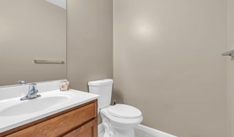 252 Hawthorn Ln, Barnegat, NJ 08005