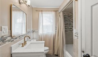 16 N Rose St, East Providence, RI 02914