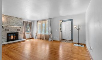 500 W SUNSET Ave, Appleton, WI 54911