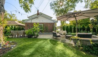 116 E Orchard St, Arlington Heights, IL 60005