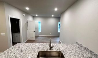 1507 Casuarina Dr, Bentonville, AR 72712