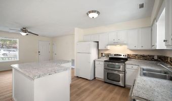 22 Robin Way, Beaufort, SC 29907