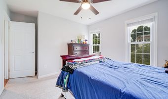 4005 KLOMAN St, Annandale, VA 22003