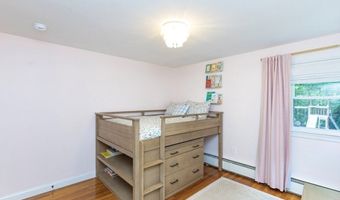 2 Amherst Rd, Andover, MA 01810
