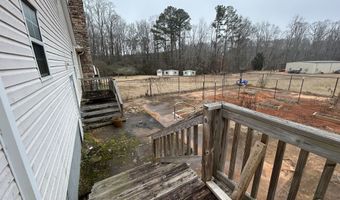 382 Lower Lovelace, West Point, GA 31833