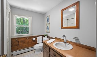 11 Nathan Lord Rd, Amherst, NH 03031