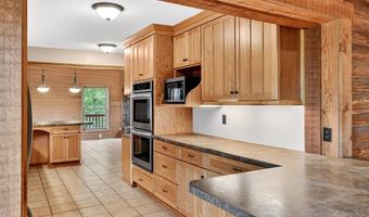 577 Schluersburg Rd, Augusta, MO 63332