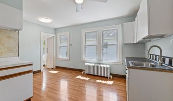 135 Dover Rd, West Hartford, CT 06119
