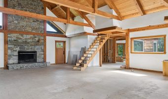 817 Gulf Rd, Barnard, VT 05031