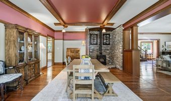 990 Buckwood Rd, Bauxite, AR 72011