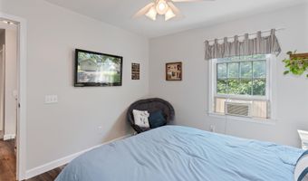 29 Grey Meadow Dr, Burlington, VT 05408