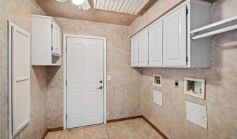 4 Huskins Cir, Bella Vista, AR 72715