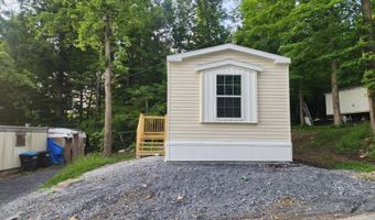 29 Dustin Dr, Bennington, VT 05201