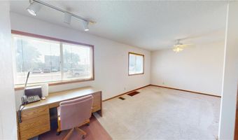 244 Clark St W, Albert Lea, MN 56007