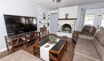 1204 Live Oak Dr, Alice, TX 78332
