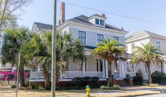 201 W 33rd St, Savannah, GA 31401