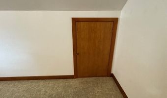 305 Lakeview Dr, Algoma, WI 54201