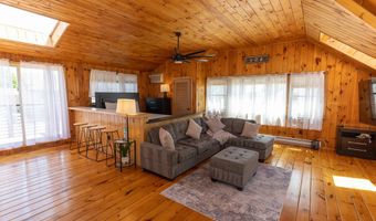 48 Swan Ave A, Old Lyme, CT 06371