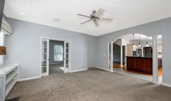 990 Whisperwood Ln, Aurora, OH 44202