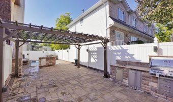 10 Clearmont Ave, Staten Island, NY 10309