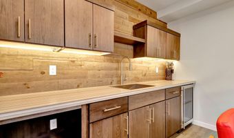 2000 Solstice Cir, Anchorage, AK 99503