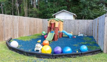 890 Vee St, Biloxi, MS 39532