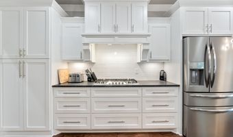 5304 Bentwater Dr, Alexander, AR 72002