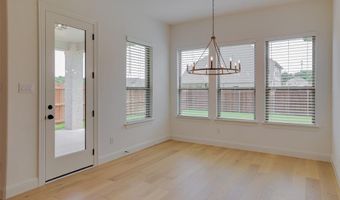 611 Hummingbird Dr, Aledo, TX 76008
