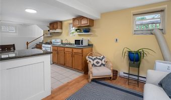 84 Ash Ave, Cranston, RI 02910