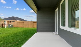 311 Emma St, Angleton, TX 77515
