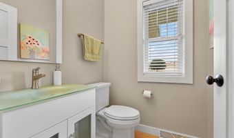 5039 W RED BARN Ct, Appleton, WI 54913