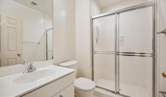 6 GOLDLEAF Ct, Bethesda, MD 20817