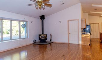 8104 Prairie Dog Dr, Bonanza, OR 97623