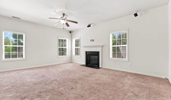 133 Star Ct, Aberdeen, NC 28315