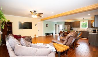9378 Lemon St, Angola, NY 14006