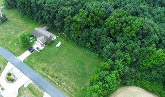 3079 Hillview Dr, Adrian, MI 49221