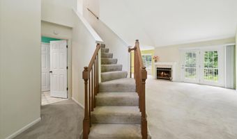 4274 Hillside Dr, Ann Arbor, MI 48105