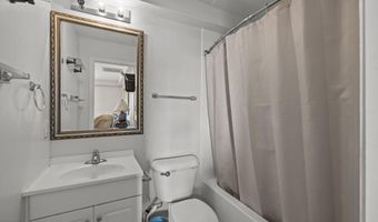217 W Atlantic Blvd, Atlantic Beach, NC 28512