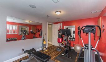1515 Rosewood Terrace Dr, Ballwin, MO 63021