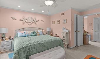 72 Hilltop Dr F, North Providence, RI 02904