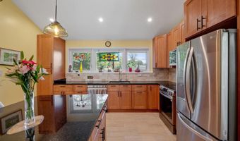 5929 AVON Dr, Bethesda, MD 20814