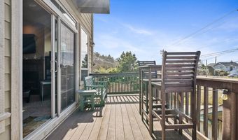 549 S FRONT St, Rockaway Beach, OR 97136