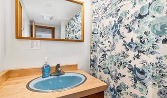 25 Georges Rd, Alton, NH 03810