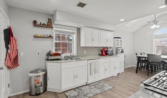 25 Livingston Ave, Avenel, NJ 07001