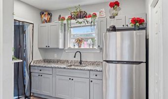 449 N 10th St 449, Allentown, PA 18102