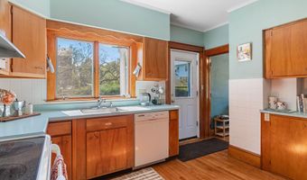 49 Hill St, Barre, VT 05641